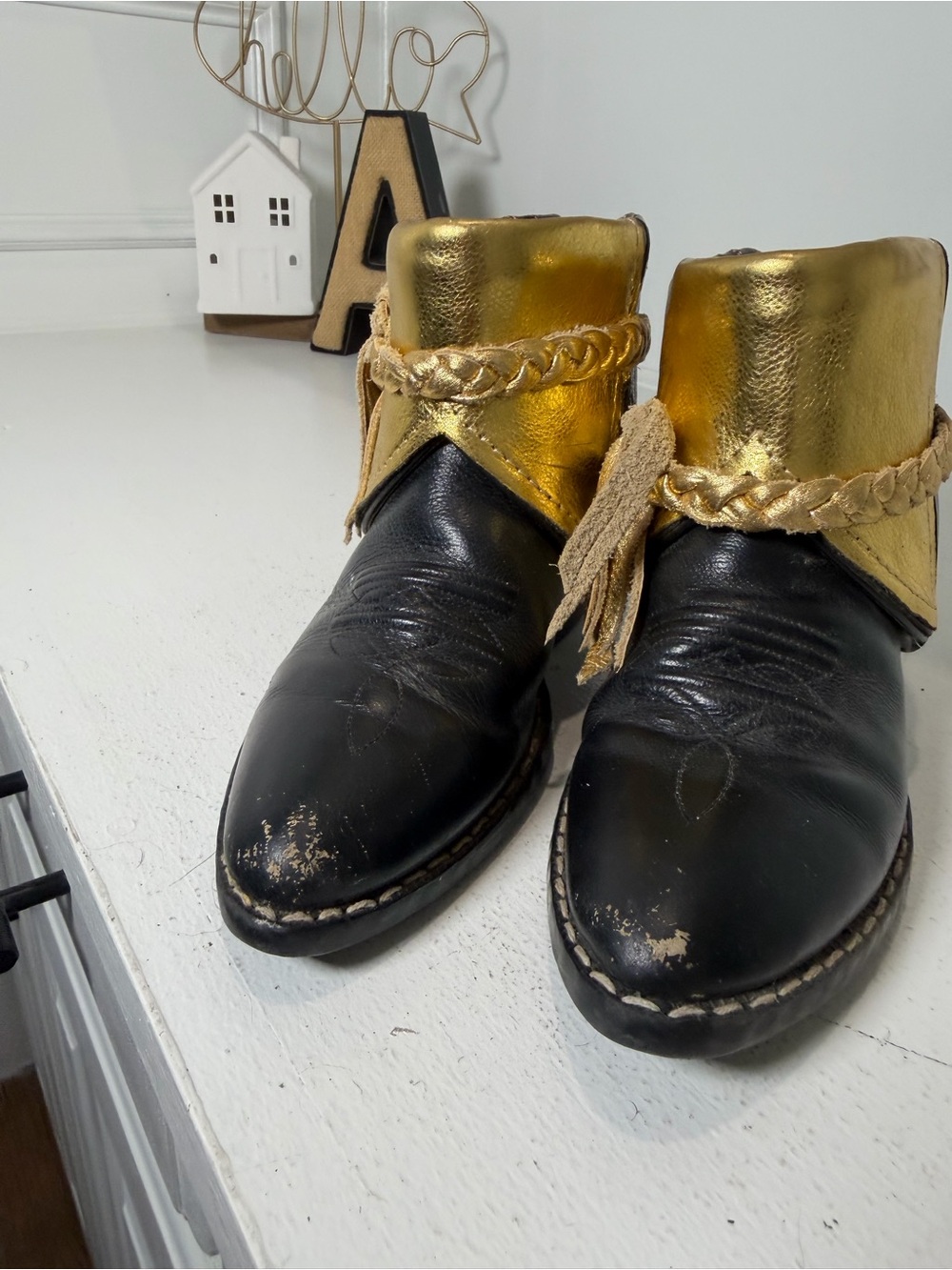 Vintage Western Ankle Boots Women's 6 Black Gold Leather Cowboy Booties Festival - Picture 4 of 8